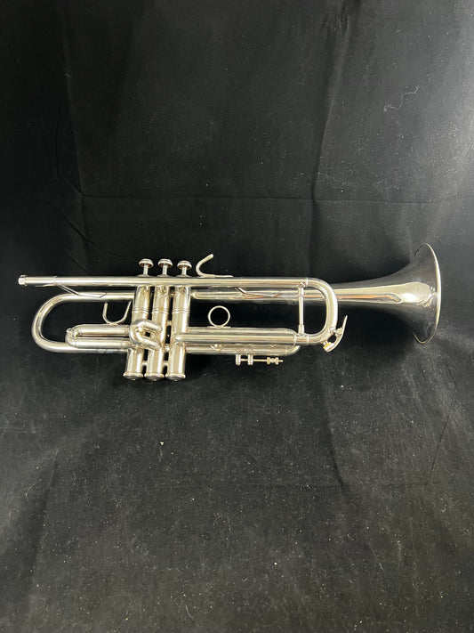 Used Bach LR180-S37 Bb Trumpet SN: 668459