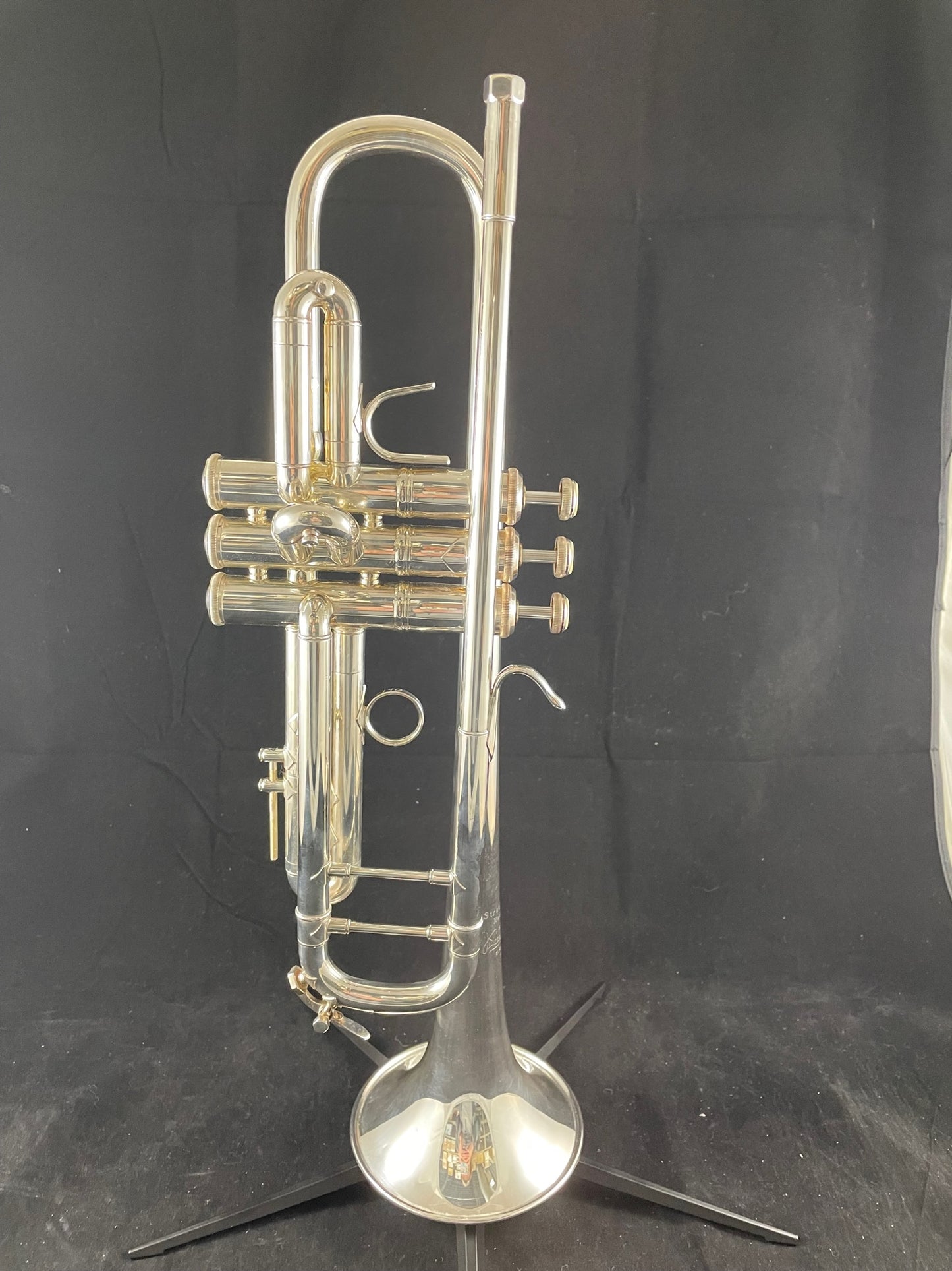 Used Bach Stradivarius Model 37 Bb Trumpet SN 655190