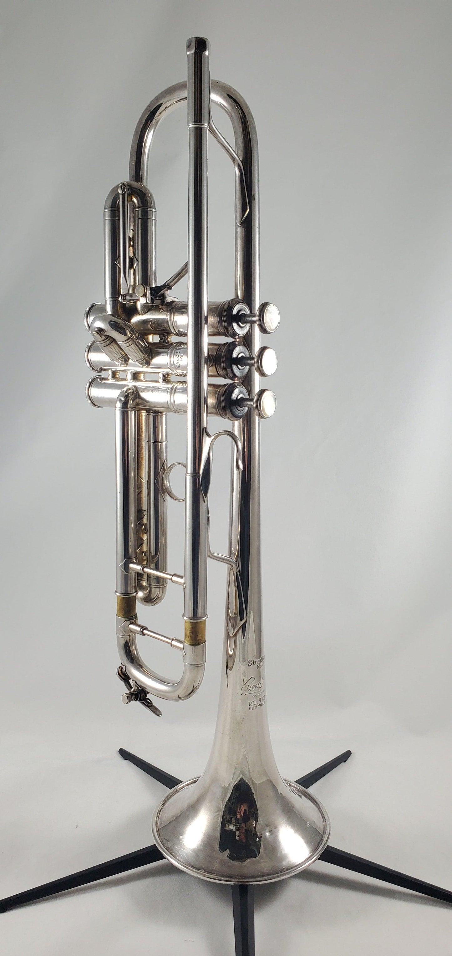 Used Mt. Vernon Bach ML Bb Trumpet SN: 22755