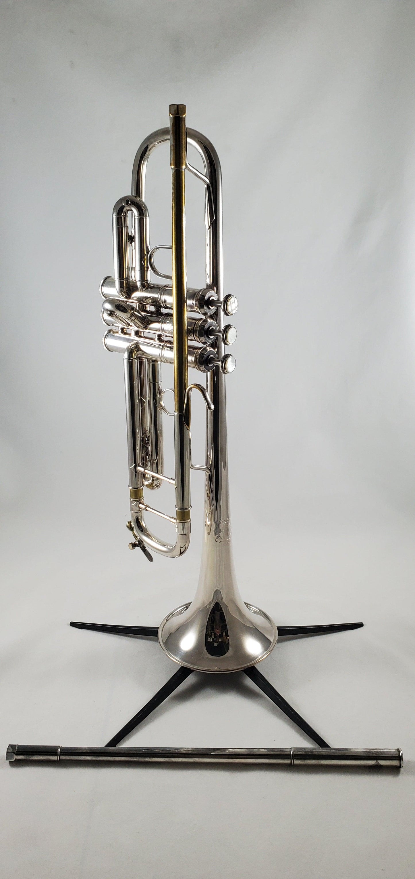 Used Bach Stradivarius Bb Trumpet Model #37 ML (#43 Leadpipe) SN: 218861